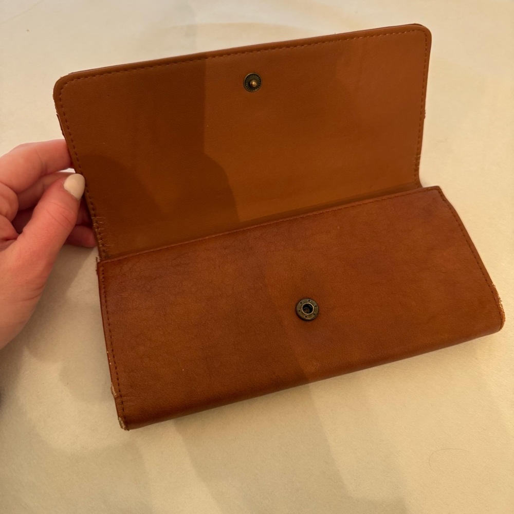 Universal Threads Sophisticated Brown Leather Car… - image 4